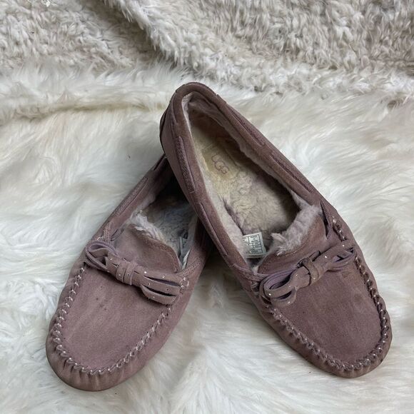 UGG Australia Dakota sheepskin mauve slippers  bling bow size 10. - Picture 2 of 10
